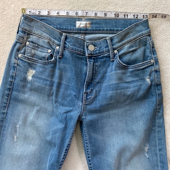 Like new MOTHER Undone Hem Dropout Cliffhanger crop denim jeans - Picture 5 of 16